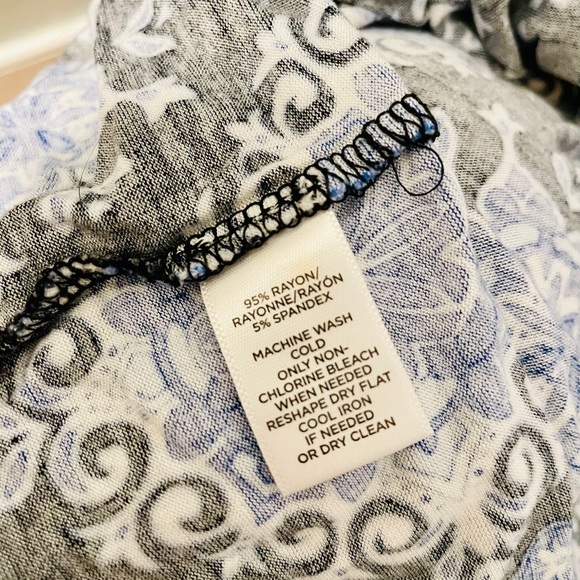 LOFT Super soft and Vibrant Maxi Dress - Picture 6 of 8